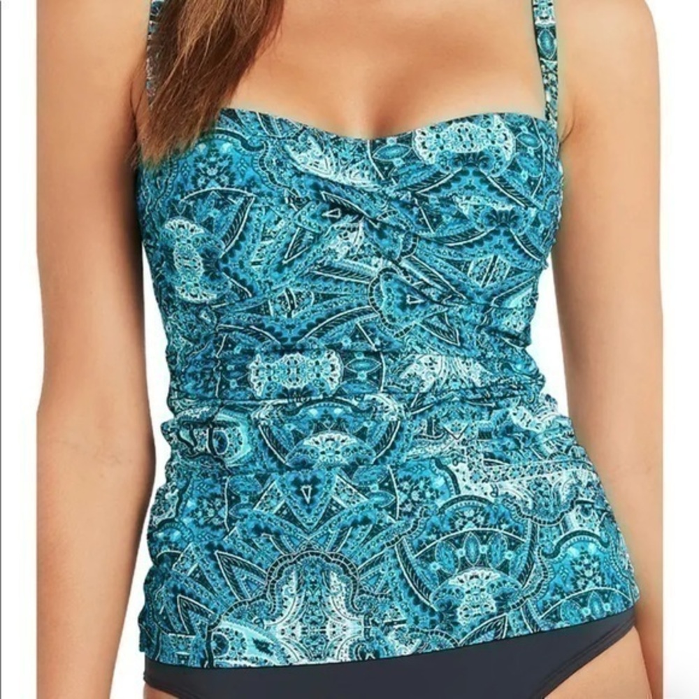 SEA LEVEL Seafoam Twist Front Tankini Top